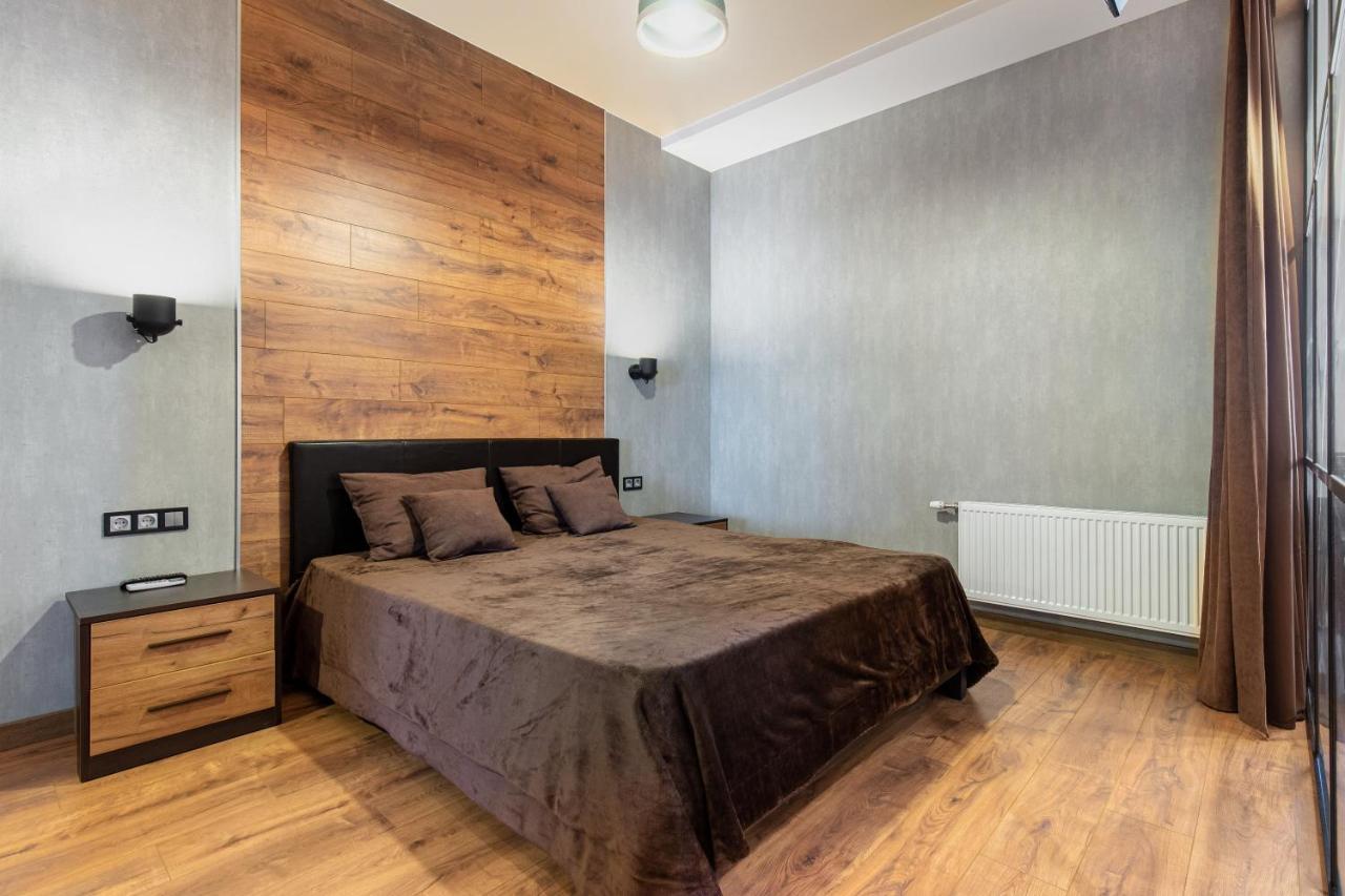 Sea Symphony Wood Style Apartment Odessa Exterior foto